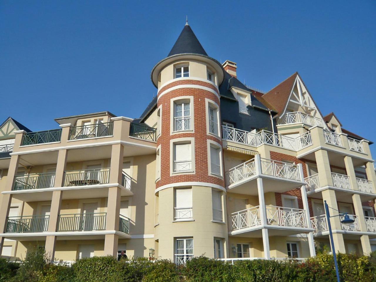 Apartment Le Manoir By Interhome Cabourg